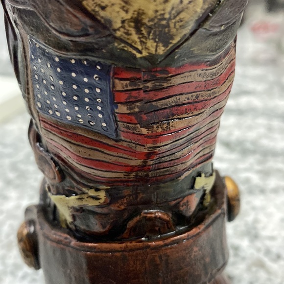 NWOT Rustic Cowboy Boot Bank with American Flag! - Picture 6 of 7